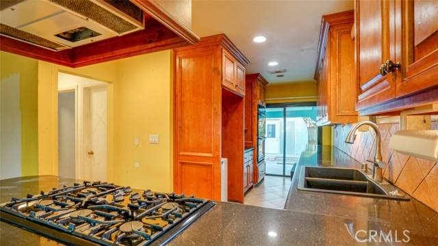 North Hollywood (los Angeles), CA 91601,10414 Tiara Street