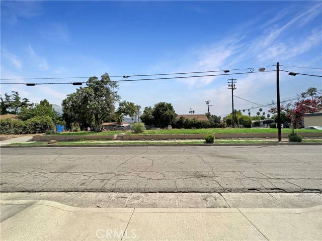 San Bernardino, CA 92410,442 W 10th Street