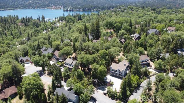 Lake Arrowhead, CA 92352,966 Lucerne Lane