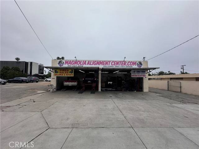 Riverside, CA 92506,3886 Merrill Avenue