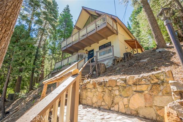 Lake Arrowhead, CA 92352,875 Brentwood Drive