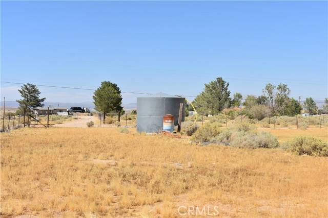 Hinkley, CA 92347,21818 Pioneer Road