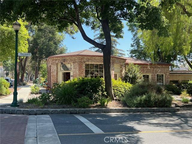 Claremont, CA 91711,250 Harvard Avenue