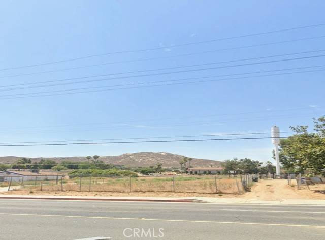 Jurupa Valley, CA 92509,0 Limonite