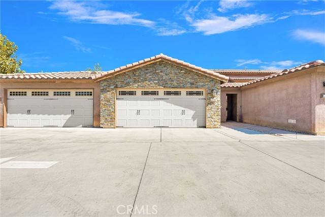 Apple Valley, CA 92307,14164 Kiowa Road #502