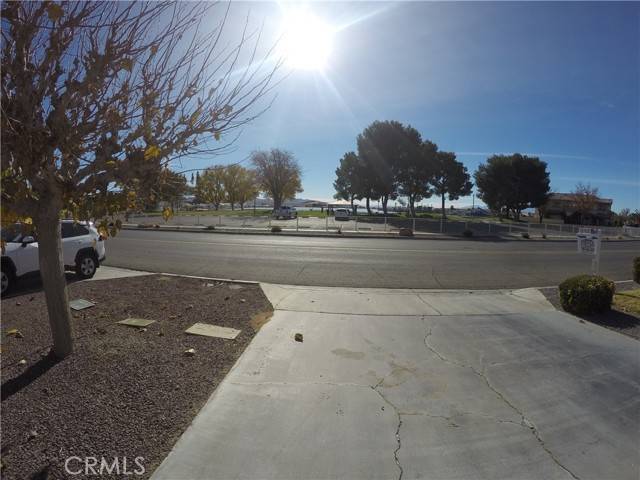 Helendale, CA 92342,27733 Lakeview Drive