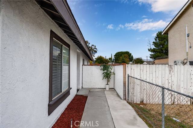 Fontana, CA 92336,17946 Fairfax Street