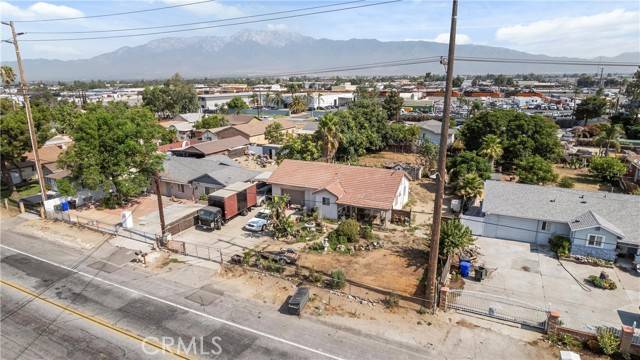 Fontana, CA 92335,15256 Merrill Avenue