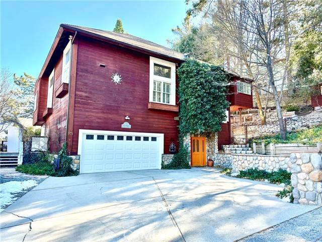 Lake Arrowhead, CA 92352,971 Grass Valley Road