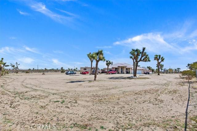 Phelan, CA 92371,6532 Chevoit Road