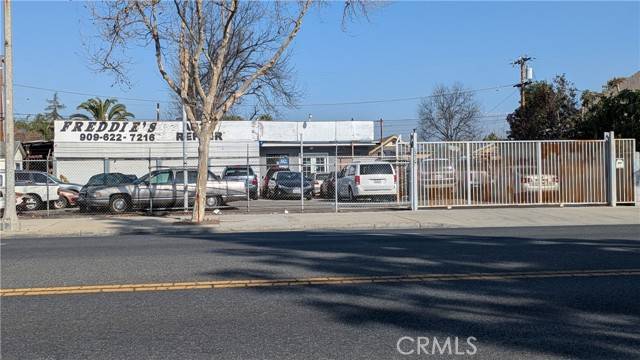 Pomona, CA 91766,915 E Mission Boulevard