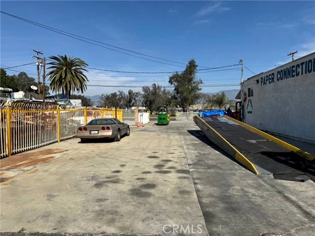 San Bernardino, CA 92410,1557 W Rialto Avenue