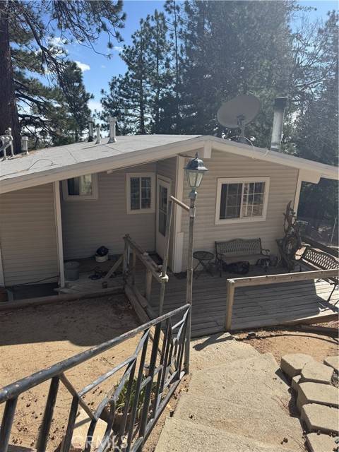 Running Springs, CA 92382,30919 Valley Oak Drive