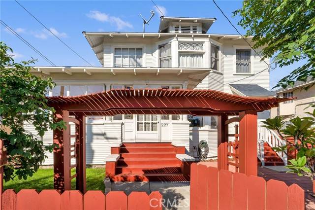 Los Angeles, CA 90042,225 N Avenue 57