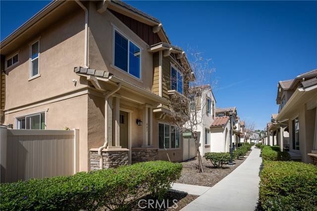 Rialto, CA 92376,687 S Mandarin Lane