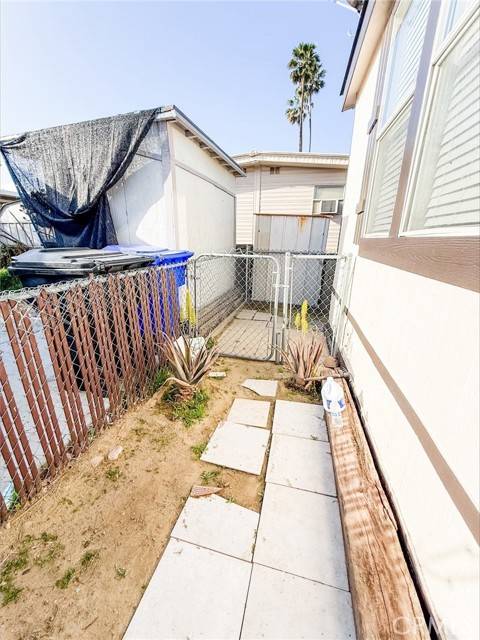 Jurupa Valley, CA 92509,3825 Crestmore Road #412