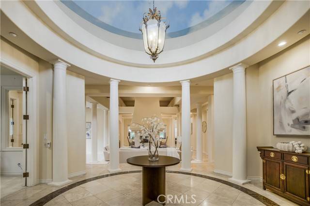 Claremont, CA 91711,3831 Grand Avenue