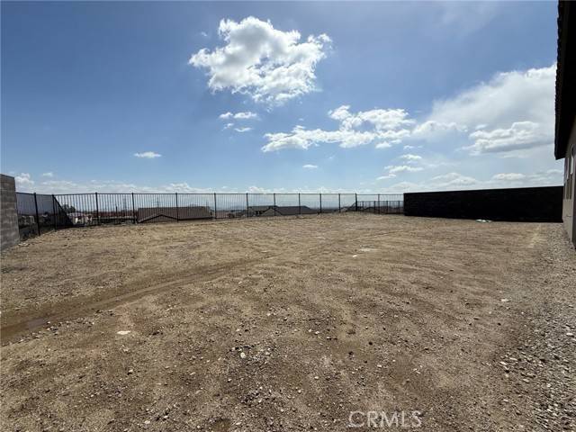 Fontana, CA 92336,15981 Conservatory Drive