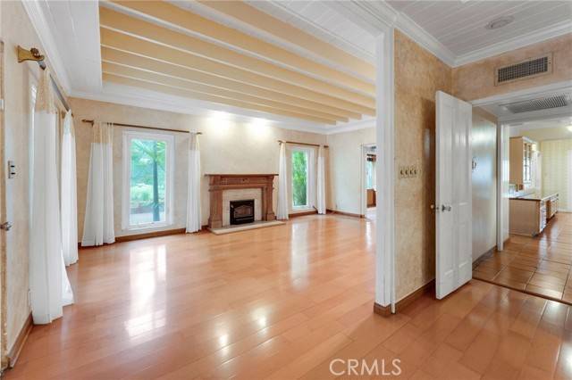 Claremont, CA 91711,3530 Padua Avenue