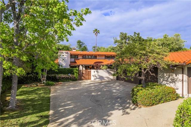 San Marino, CA 91108,1340 Oak View Avenue