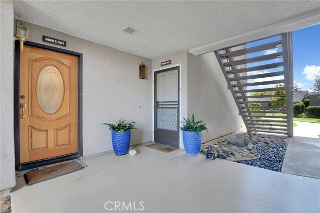 Huntington Beach, CA 92646,8866 Tulare Drive #301C