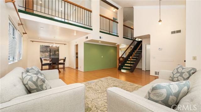 Duarte, CA 91010,2607 Markwood Street