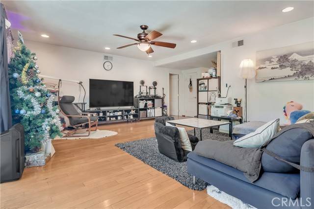 San Gabriel, CA 91775,6356 Lemon Avenue