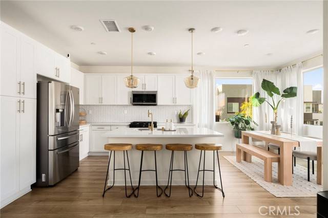 Ontario, CA 91761,3540 E Peckham Paseo #5