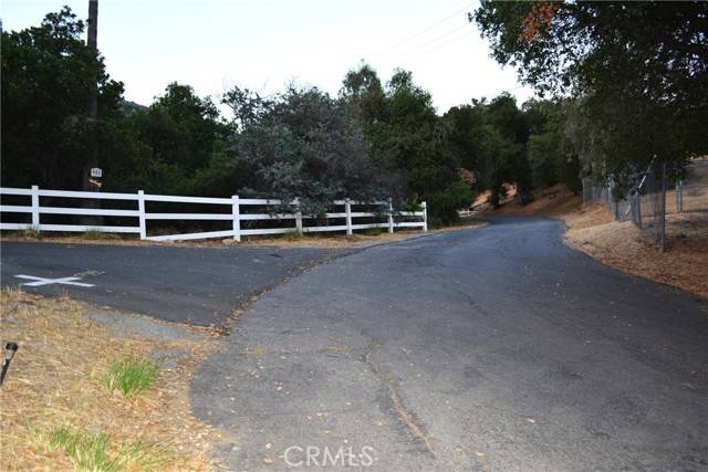 Glendora, CA 91741,946 N Glendora Ave