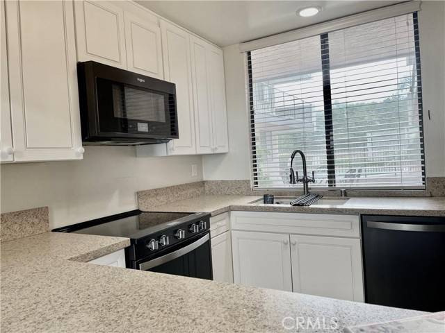 Rancho Palos Verdes, CA 90275,5959 Peacock Ridge Road #2