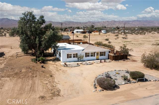 Joshua Tree, CA 92252,64975 Sun Oro Road