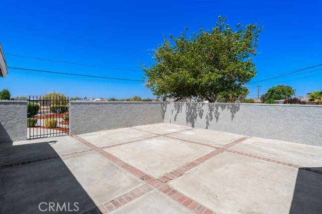 Hesperia, CA 92345,16233 Manzanita Street