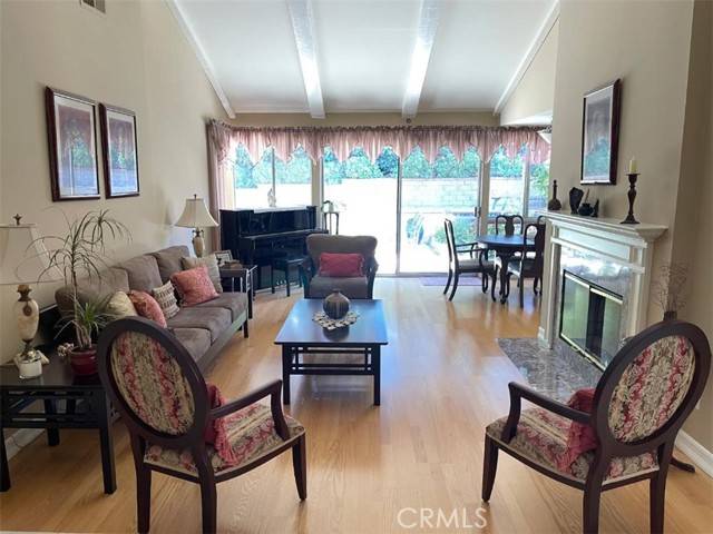 Northridge (los Angeles), CA 91324,18753 Mayall Street