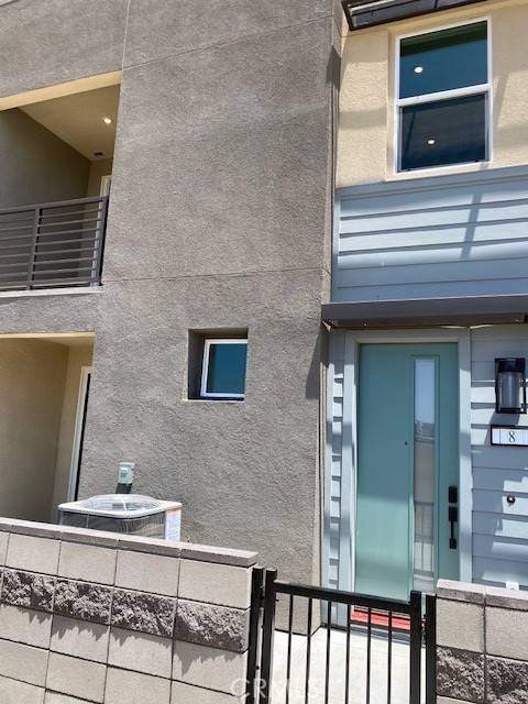 Ontario, CA 91761,3678 S. Eichler Paseo #8