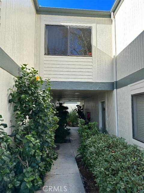 Sunland (los Angeles), CA 91040,10475 Newhome Avenue #3