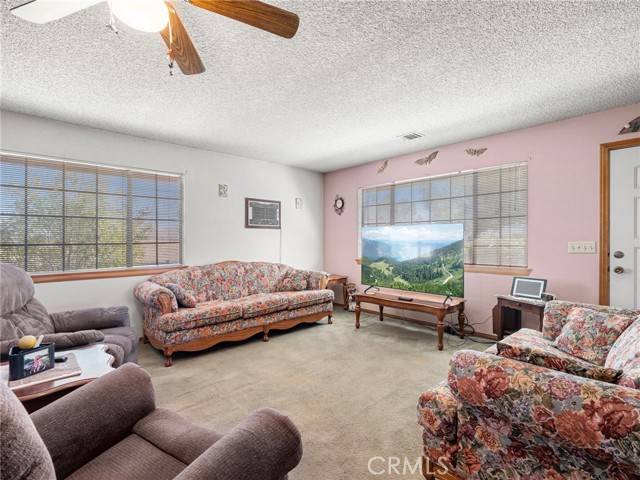 Apple Valley, CA 92307,14498 Ramona Circle