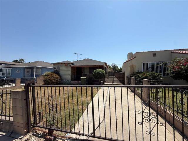 Los Angeles, CA 90061,126 E 118th Place