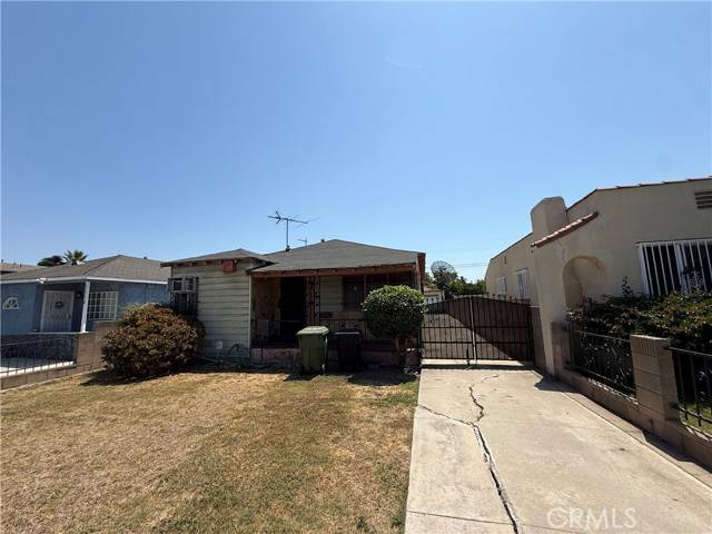 Los Angeles, CA 90061,126 E 118th Place