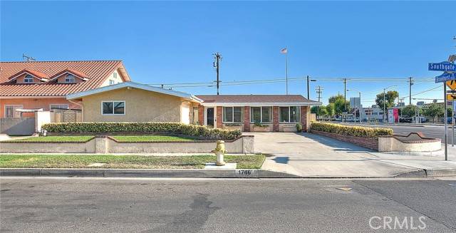 Fullerton, CA 92833,1746 W Southgate Avenue
