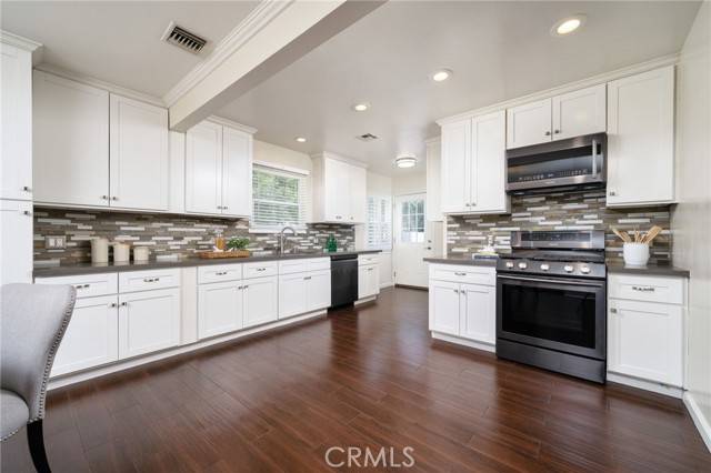 Glendora, CA 91741,323 W Bennett Avenue