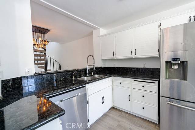 Valencia (santa Clarita), CA 91355,26129 Mcbean Pkwy #43