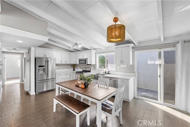 Glendora, CA 91740,950 Forestdale