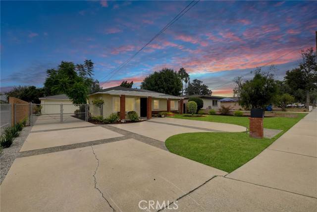 Glendora, CA 91740,811 E Juanita