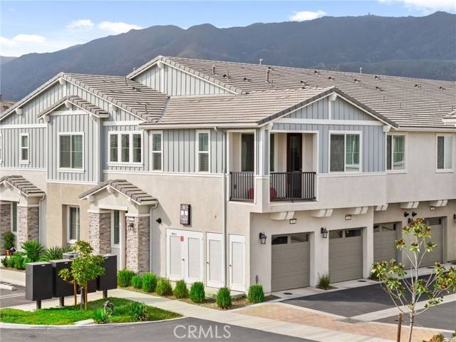 Fontana, CA 92336,16570 Wyndham #12