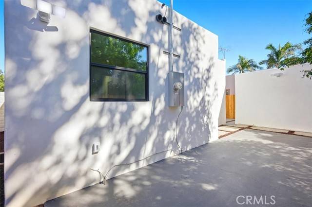 Ontario, CA 91764,712 E H