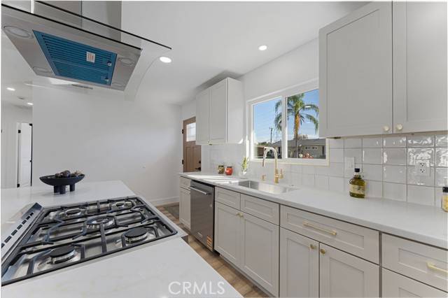 Glendora, CA 91740,755 W Citrus Edge