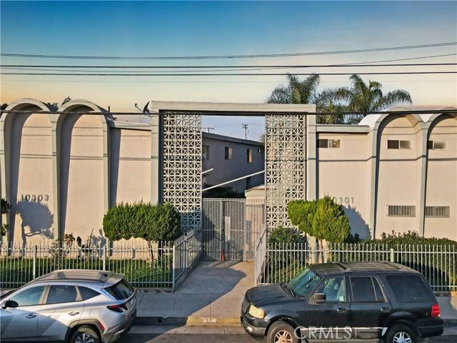 Lynwood, CA 90262,10303 Long Beach Boulevard
