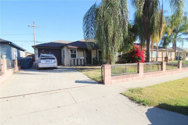 Bellflower, CA 90706,13902 Regentview Avenue