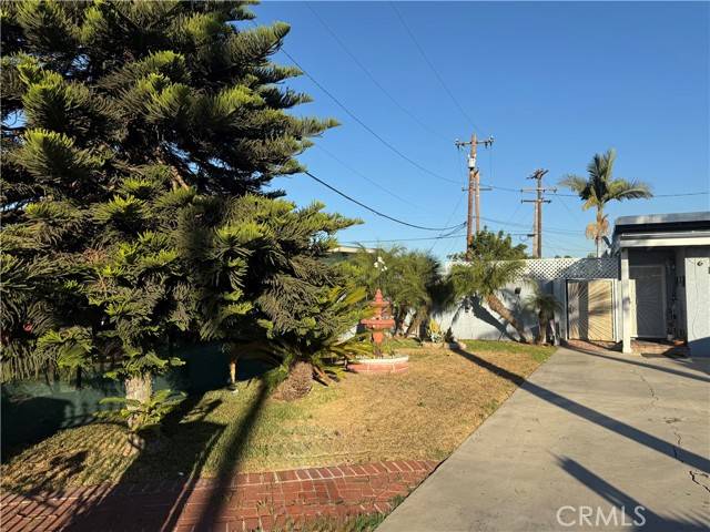 Whittier, CA 90605,13561 Close Street