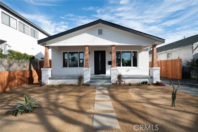 Los Angeles, CA 90016,2342 S Cochran Avenue